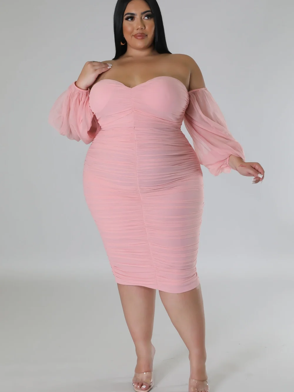 Plua SIZE Off-Shoulder Pink Ruched Bodycon Dress - Picture 2 of 4